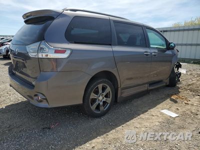 Trzecie zdjęcie samochodu z tyłu: 2017 TOYOTA SIENNA SE VIN:5TDXZ3DC3HS873163 - miniatura