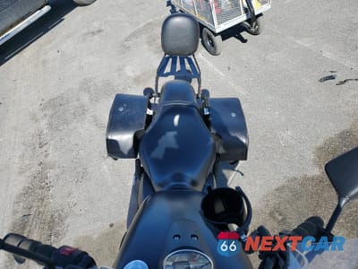 Piąte zdjęcie samochodu w środku: 2017 HONDA VT750 C2B VIN:JH2RC5372HK700100 - miniatura