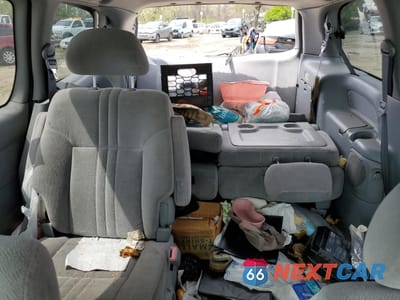 Zdjęcie 10 z 14 samochodu: 2003 TOYOTA SIENNA LE VIN:4T3ZF13C53U553387 - miniatura