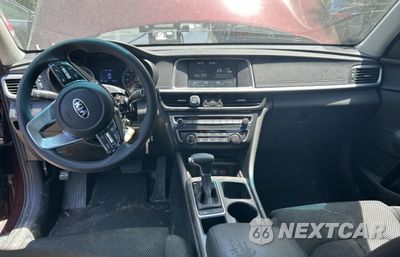 Zdjęcie 9 z 11 samochodu: 2019 KIA OPTIMA LX VIN:5XXGT4L37KG278947 - miniatura