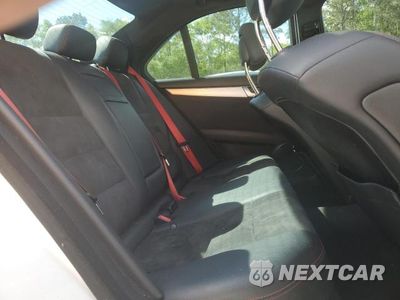 Zdjęcie 10 z 12 samochodu: 2013 MERCEDES-BENZ C 250 VIN:WDDGF4HB5DA835897 - miniatura