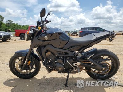 Trzecie zdjęcie samochodu z tyłu: 2016 YAMAHA FZ09 C VIN:JYARN33Y3GA002434 - miniatura