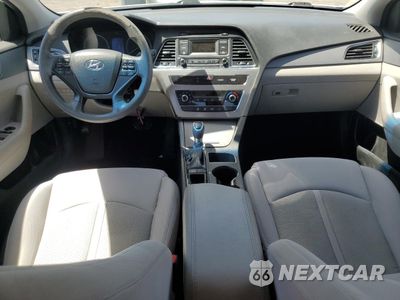 Zdjęcie 8 z 12 samochodu: 2017 HYUNDAI SONATA SE VIN:5NPE24AF0HH563736 - miniatura