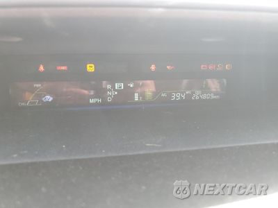 Zdjęcie 9 z 13 samochodu: 2012 TOYOTA PRIUS V VIN:JTDZN3EU2C3057776 - miniatura