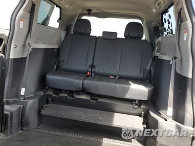 Zdjęcie 10 z 16 samochodu: 2017 TOYOTA SIENNA SE VIN:5TDXZ3DC3HS873163 - miniatura