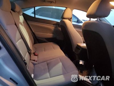 Zdjęcie 10 z 13 samochodu: 2018 HYUNDAI ELANTRA SEL VIN:5NPD84LF3JH306955 - miniatura