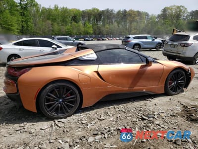 Trzecie zdjęcie samochodu z tyłu: 2019 BMW I8 VIN:WBY2Z6C51KVB82808 - miniatura