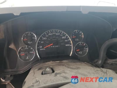 Zdjęcie 8 z 10 samochodu: 2017 CHEV EXPRESS G3500 VIN:1GB3GSBG5H1228889 - miniatura