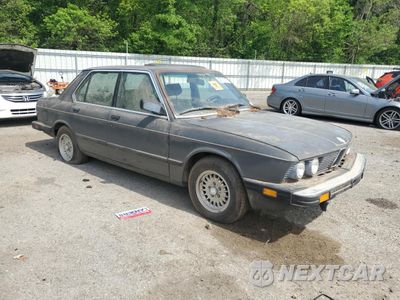 Czwarte zdjęcie samochodu z boku: 1986 BMW 535 I AUTOMATIC VIN:WBADC8402G1720869 - miniatura