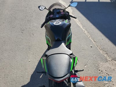 Zdjęcie 6 z 8 samochodu: 2016 KAWASAKI ZX636 E VIN:JKBZXJE13GA020800 - miniatura