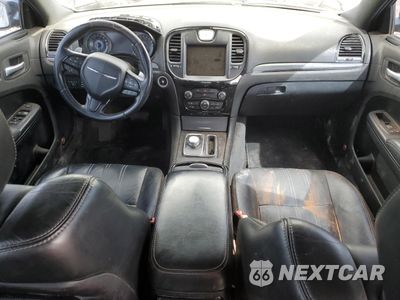 Zdjęcie 8 z 13 samochodu: 2015 CHRYSLER 300 S VIN:2C3CCABG9FH838265 - miniatura