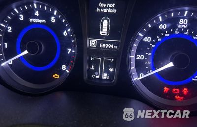 Zdjęcie 8 z 10 samochodu: 2013 HYUNDAI AZERA VIN:KMHFG4JG4DA283684 - miniatura