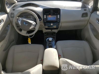 Zdjęcie 8 z 12 samochodu: 2012 NISSAN LEAF SV VIN:JN1AZ0CP0CT024484 - miniatura