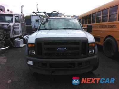 Piąte zdjęcie samochodu w środku: 2008 FORD F450 SUPER DUTY VIN:1FD4F46R68EE00149 - miniatura