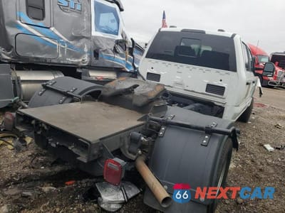 Trzecie zdjęcie samochodu z tyłu: 2023 FORD F350 SUPER DUTY VIN:1FD8W3HT2PEE01379 - miniatura