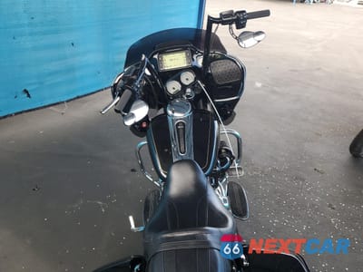 Zdjęcie 6 z 9 samochodu: 2016 HARLEY-DAVIDSON FLTRXS ROAD GLIDE SPECIAL VIN:1HD1KTM34GB671639 - miniatura