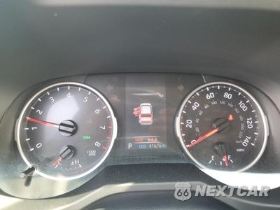 Zdjęcie 9 z 13 samochodu: 2020 TOYOTA RAV4 XLE PREMIUM VIN:JTMA1RFV4LD068081 - miniatura