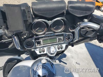 Zdjęcie 7 z 8 samochodu: 2008 HARLEY-DAVIDSON FLHTCUI VIN:1HD1FC41X8Y684574 - miniatura