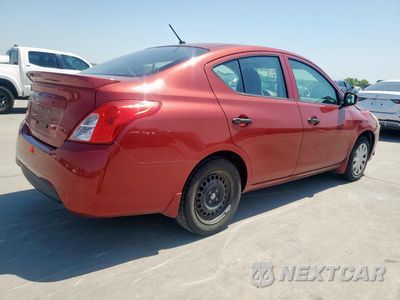 Trzecie zdjęcie samochodu z tyłu: 2018 NISSAN VERSA S VIN:3N1CN7AP6JL817838 - miniatura