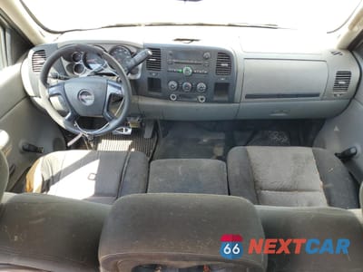 Zdjęcie 8 z 12 samochodu: 2008 GMC SIERRA C2500 HEAVY DUTY VIN:1GDHC29K68E164065 - miniatura