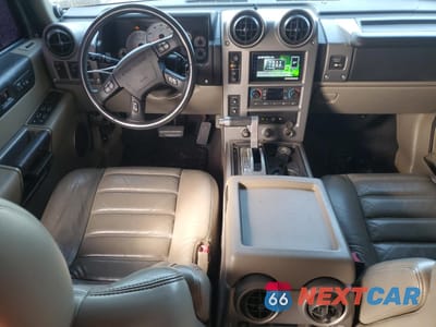 Zdjęcie 8 z 15 samochodu: 2003 HUMMER H2 VIN:5GRGN23U83H132907 - miniatura