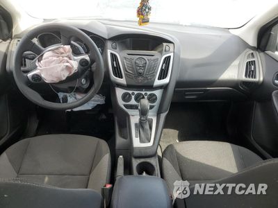 Zdjęcie 8 z 12 samochodu: 2014 FORD FOCUS SE VIN:1FADP3F24EL311322 - miniatura