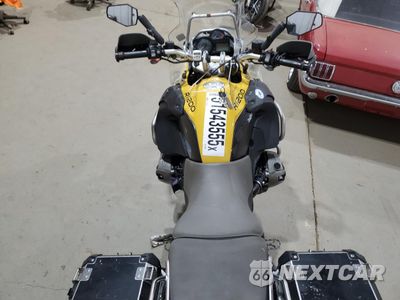 Zdjęcie 6 z 9 samochodu: 2010 BMW R1200 GS ADVENTURE VIN:WB1048009AZX65026 - miniatura