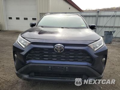 Piąte zdjęcie samochodu w środku: 2019 TOYOTA RAV4 XLE VIN:2T3P1RFV1KW057972 - miniatura