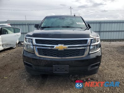 Piąte zdjęcie samochodu w środku: 2020 CHEVROLET SUBURBAN K1500 LT VIN:1GNSKHKC5LR300228 - miniatura