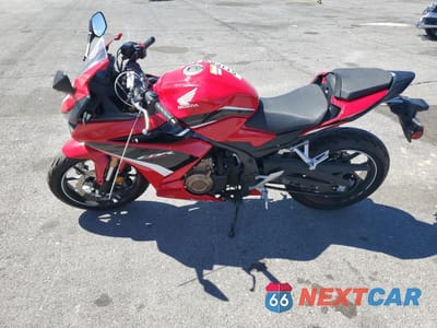 Trzecie zdjęcie samochodu z tyłu: 2023 HONDA CBR500 RA VIN:MLHPC6255P5401412 - miniatura