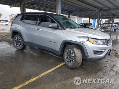 Czwarte zdjęcie samochodu z boku: 2019 JEEP COMPASS TRAILHAWK VIN:3C4NJDDB3KT785383 - miniatura