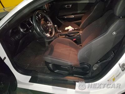 Zdjęcie 7 z 13 samochodu: 2018 FORD MUSTANG VIN:1FA6P8TH0J5105475 - miniatura