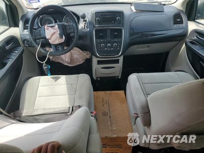 Zdjęcie 8 z 14 samochodu: 2012 DODGE GRAND CARAVAN SXT VIN:2C4RDGCG0CR323505 - miniatura