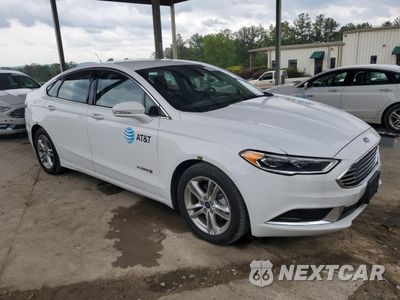 Czwarte zdjęcie samochodu z boku: 2018 FORD FUSION SE HYBRID VIN:3FA6P0LU7JR178452 - miniatura