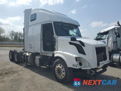 2014 VOLVO VNL SEMI TRUCK 4V4NC9EH2EN167569 - główne zdjęcie licytacji z USA - miniatura