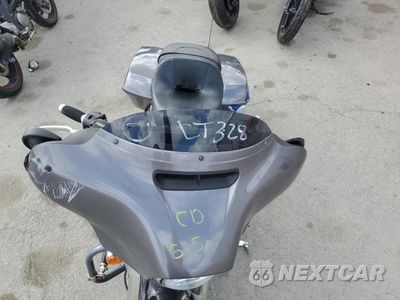 Piąte zdjęcie samochodu w środku: 2014 HARLEY-DAVIDSON FLHX STREET GLIDE VIN:1HD1KBM33EB674894 - miniatura