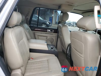 Zdjęcie 11 z 15 samochodu: 2003 LINCOLN NAVIGATOR VIN:5LMFU28R83LJ13770 - miniatura