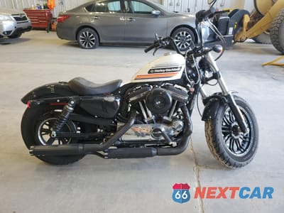 2018 HARLEY-DAVIDSON XL1200 XS 1HD1LR32XJC426936 - główne zdjęcie licytacji z USA - miniatura