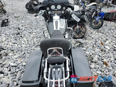 Zdjęcie 6 z 8 samochodu: 2008 HARLEY-DAVIDSON FLHX VIN:1HD1KB4158Y657918 - miniatura