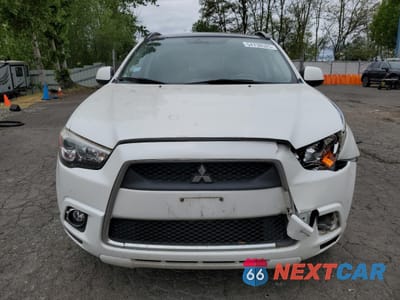 Piąte zdjęcie samochodu w środku: 2011 MITSUBISHI OUTLANDER SPORT SE VIN:JA4AR4AU7BZ023352 - miniatura