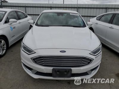 Piąte zdjęcie samochodu w środku: 2018 FORD FUSION SE HYBRID VIN:3FA6P0LU8JR171557 - miniatura