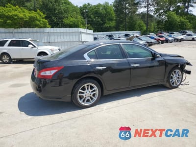 Trzecie zdjęcie samochodu z tyłu: 2011 NISSAN MAXIMA S VIN:1N4AA5APXBC829806 - miniatura