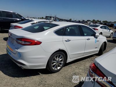 Trzecie zdjęcie samochodu z tyłu: 2017 FORD FUSION SE HYBRID VIN:3FA6P0LUXHR408950 - miniatura