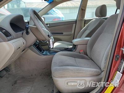 Zdjęcie 13 z 24 samochodu: 2006 TOYOTA CAMRY VIN:4T1BE30K16U135997 - miniatura