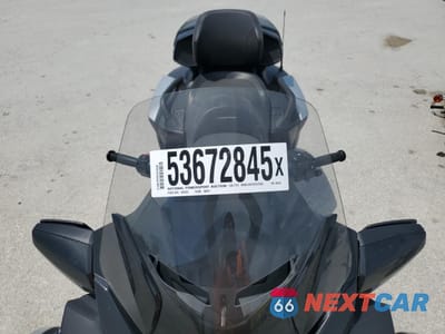 Piąte zdjęcie samochodu w środku: 2022 CAN-AM SPYDER ROADSTER RT VIN:2BXNBDD21NV004341 - miniatura