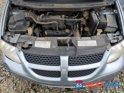 Zdjęcie 12 z 13 samochodu: 2004 DODGE GRAND CARAVAN SXT VIN:2D8GP44L94R618291 - miniatura