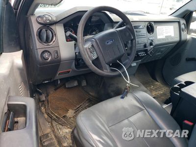 Zdjęcie 8 z 13 samochodu: 2012 FORD F450 SUPER DUTY VIN:1FDUF4GY0CEB87827 - miniatura