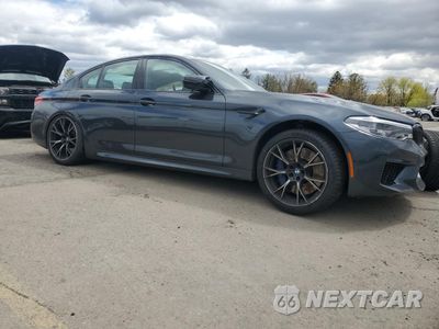 Czwarte zdjęcie samochodu z boku: 2019 BMW M5 VIN:WBSJF0C56KB448351 - miniatura