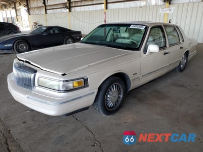 1996 LINCOLN TOWN CAR CARTIER 1LNLM83W7TY640188 - główne zdjęcie licytacji z USA - miniatura