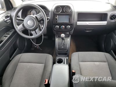 Zdjęcie 8 z 14 samochodu: 2015 JEEP COMPASS SPORT VIN:1C4NJCBA4FD250210 - miniatura